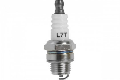 Свеча зажигания 2T L7T Huter