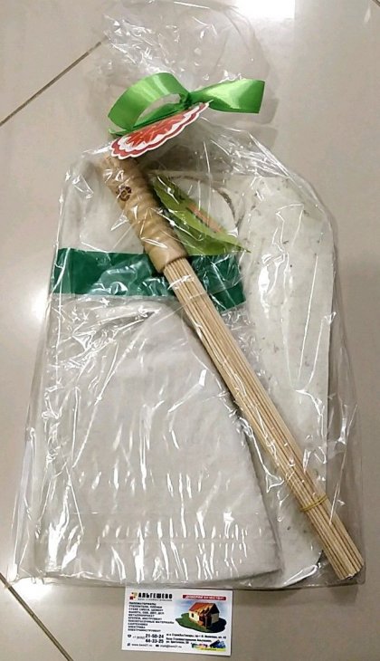 Подарочный набор 3 предмета в п/п пакете (веник бамбуковый, коврик, шапка) 